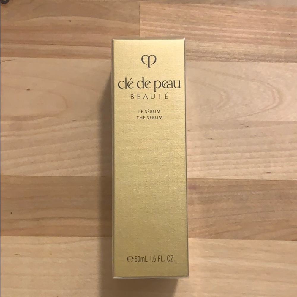 BRAND NEW Clé de Peau Le Sérum. Unopened.
